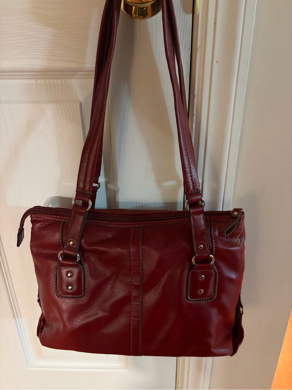 Women's Relic Burgundy Shoulder Bag - Classic Tote